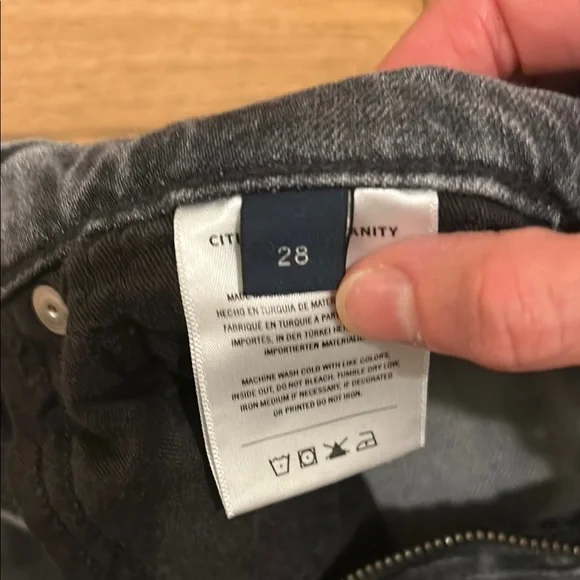 Gray Daphne Crop Jeans - Picture 8 of 9